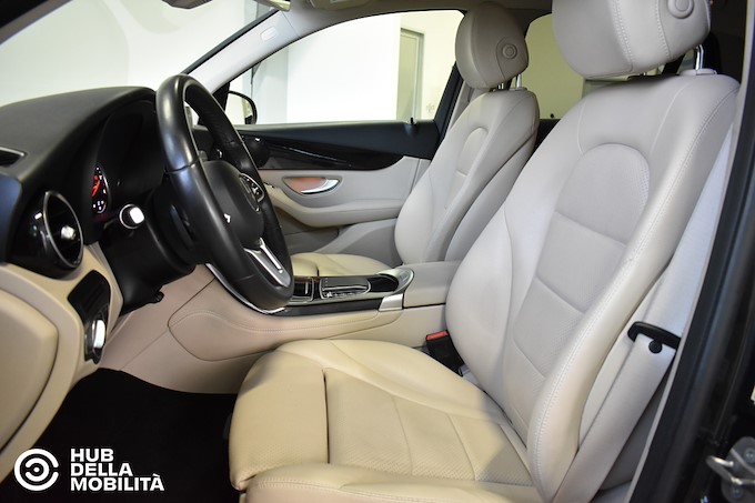 MERCEDES-BENZ GLC 200 d 4Matic Sport